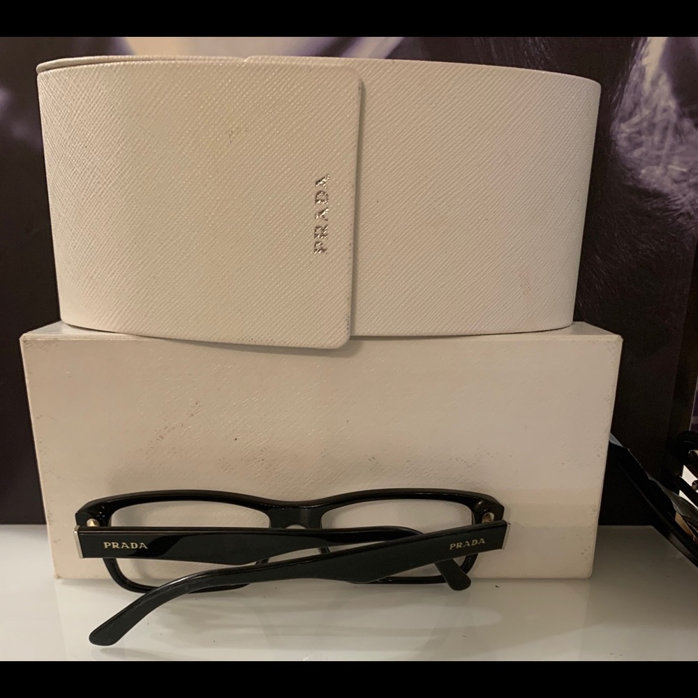 Prada VPR 06 51‎ 16 1AB-101 132 or VPR 18M 53 15 2AU-101 135 - Picture 3 of 9